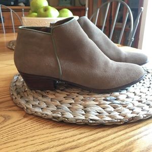 Crown Vintage Tiffany ankle boots Size 9.5